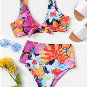 SOLD • SHEIN multicolor bikini set 👙